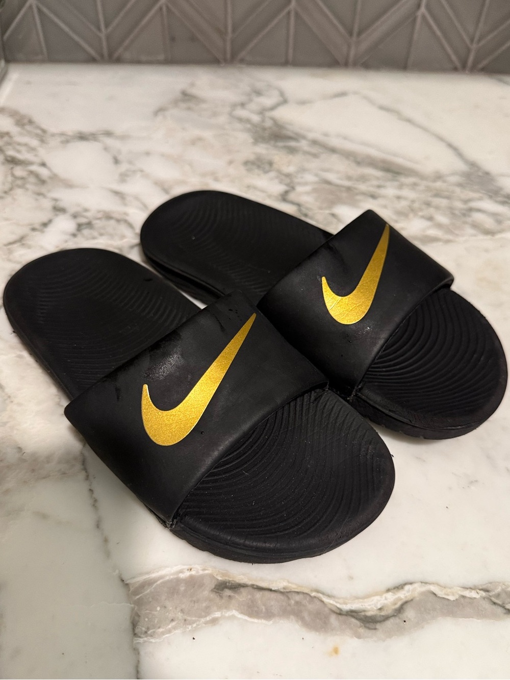 $14 ADD ON Nike slides 13c black gold boys girls sandals